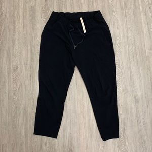 Light weight Lululemon crops - size 12